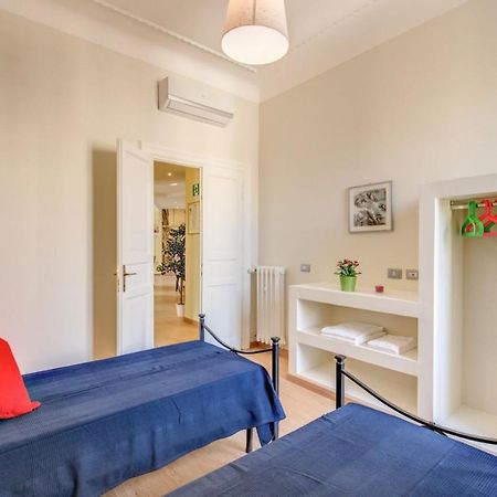 Lovely 4-Bedroom Apartment 30M Sangiovanni Metro Rome Bagian luar foto