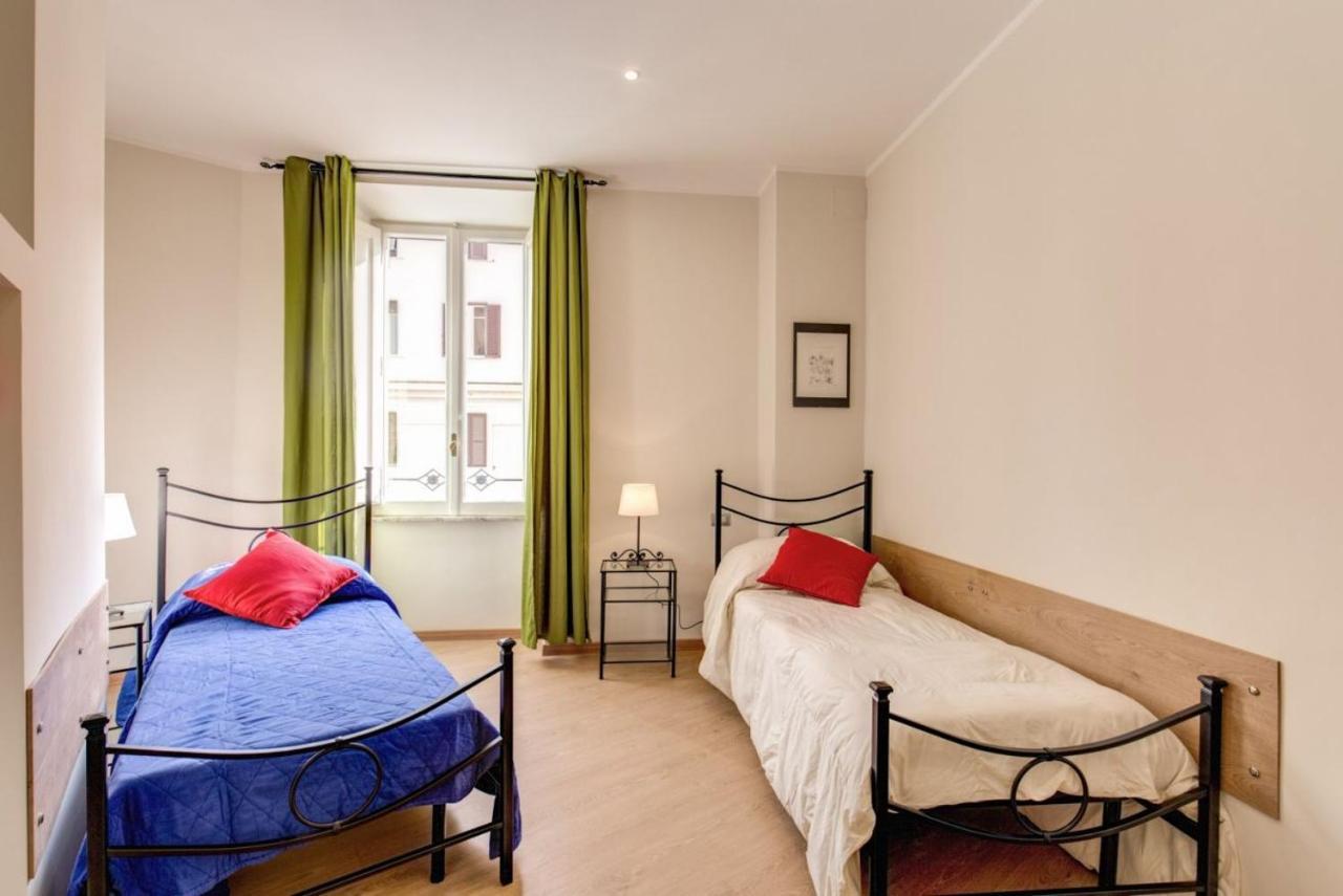 Lovely 4-Bedroom Apartment 30M Sangiovanni Metro Rome Bagian luar foto