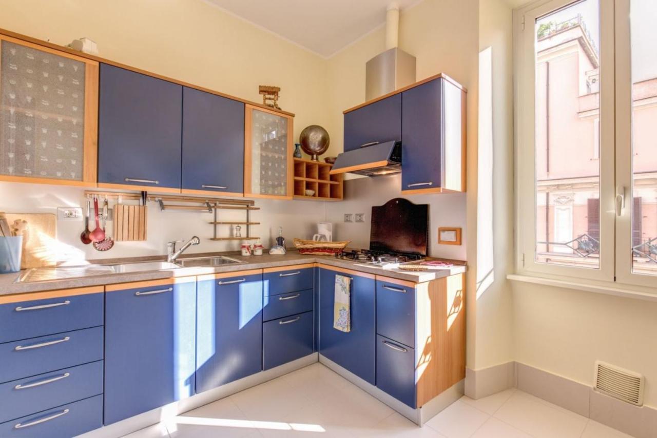Lovely 4-Bedroom Apartment 30M Sangiovanni Metro Rome Bagian luar foto